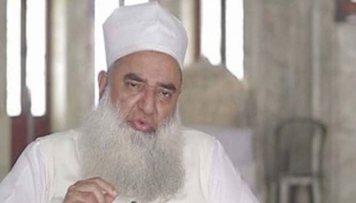 مولانا تنویر الحق تھانوی تبلیغی دورے پر زیمبیا روانہ