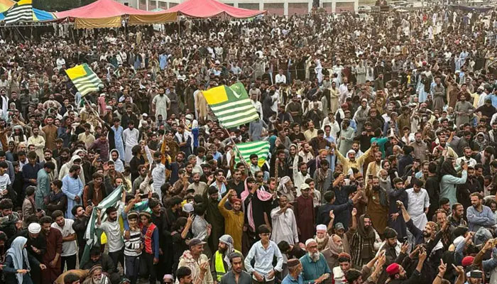 کالعدم ایکشن کمیٹی کا لانگ مارچ، جھڑپوں میں رینجرز اہلکار شہید، ترجمان آزاد کشمیر پولیس، 14 مظاہرین مارے گئے، ایکشن کمیٹی