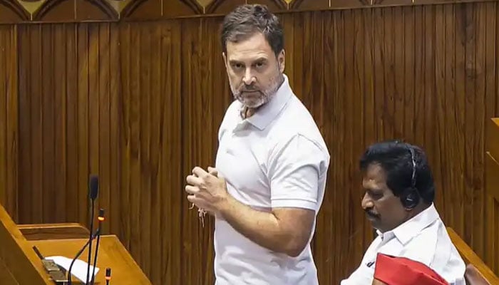 بھارتی لوک سبھا کا اجلاس شدید ہنگامہ آرائی کا شکار