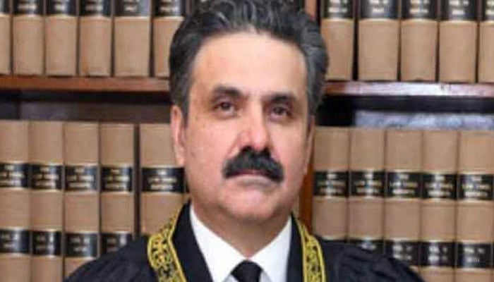 چیف جسٹس آف پاکستان جسٹس یحییٰ آفریدی کراچی پہنچ گئے