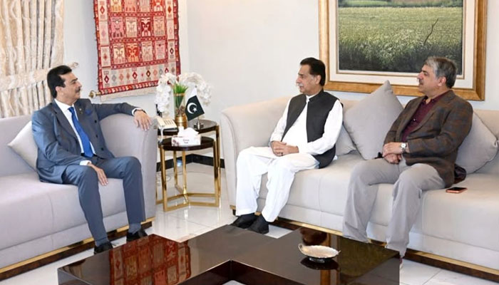 آزاد کشمیر میں انتخابی درجہ حرارت کم کرنے کے لیے ن لیگ کے پیپلز پارٹی کے ساتھ رابطے تیز