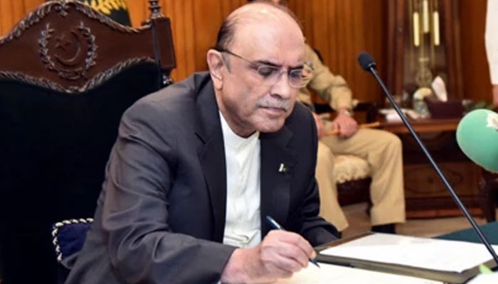 ثالثی کامیاب، صدر نے ججز تقرری کی سمری پر دستخط کردیئے، ججز نے حلف بھی اٹھالیا
