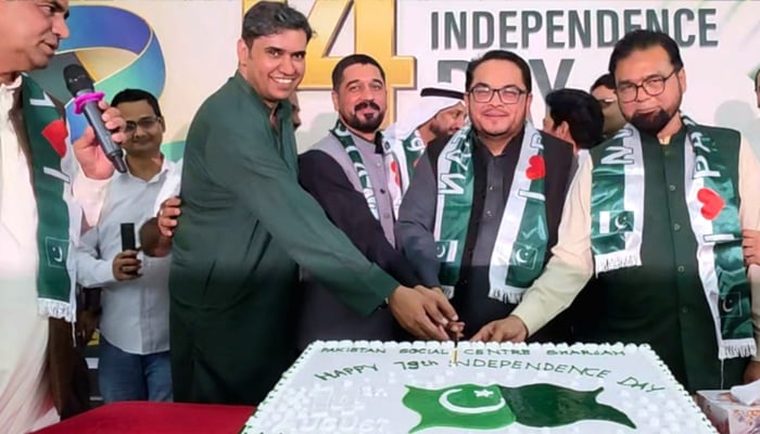 بیرونِ ملک پاکستانی وطن کا مثبت تشخص اجاگر کرنے میں اہم کردار ادا کر رہے ہیں، ڈپٹی قونصل جنرل
