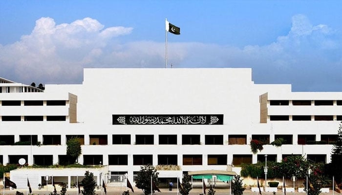 قومی اسمبلی اور سینیٹ سے ڈیفنس فورسز و نیشنل کمانڈ اتھارٹی ایکٹ میں ترامیم کی منظوری