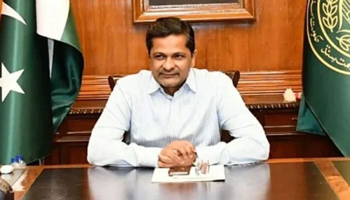 کمشنر کا دارالعلوم مجددیہ نعیمیہ ملیر کا دورہ جلوس عید میلاد النبیؐ کے انتظامات کا جائزہ لیا