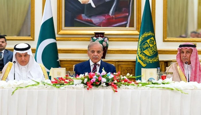 سعودیہ کے لیے زرعی برآمدات میں اہم پیشرفت، وزیر اعظم کا 2 سال میں برآمدات 3 ارب ڈالر تک پہنچانے کا عزم