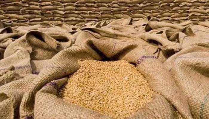 وفاق نے ساڑھے سات لاکھ ٹن گندم کی امپورٹ کا انٹرنیشنل ٹینڈر جاری کردیا