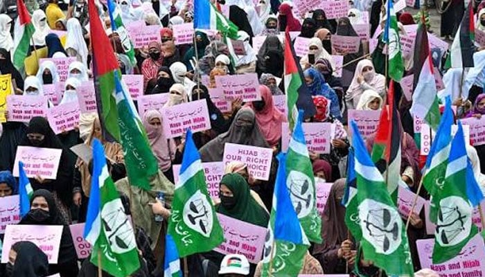 حلقہ خواتین جماعتِ اسلامی کے زیرِ اہتمام حجاب کانفرنس دھرنا گورنر ہاؤس پر آج
