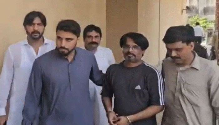 پیکا ایکٹ کیس، صحافی بلال غوری جوڈیشل ریمانڈ پر جیل منتقل