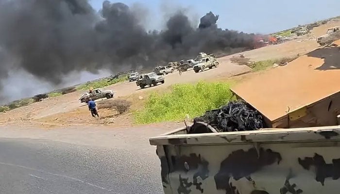 بحیرہ احمر ساحلی پٹی پر حوثیوں کا کنٹرول، باب المندب بند کرنے کا انتباہ، خطے میں امن کے لیے ایران اور امارات یک زبان