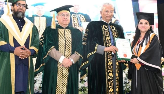 جامعہ این ای ڈی، کانووکیشن میں 40 پی ایچ ڈی ڈگری تفویض