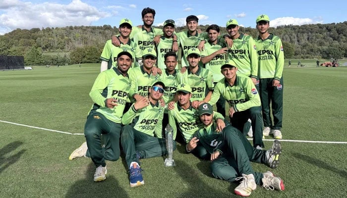 انڈر 19 کرکٹ: پاکستان نے انگلینڈ کو 200 رنز سے ہرادیا