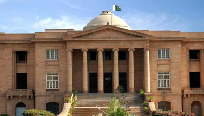 کے ڈی اے کو کمرشل پلاٹ پر تجاوزات کا مسئلہ ایک ماہ میں حل کرنے کا حکم