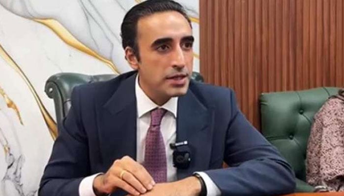 بلاول کی سالگرہ کا کیک کاٹا گیا