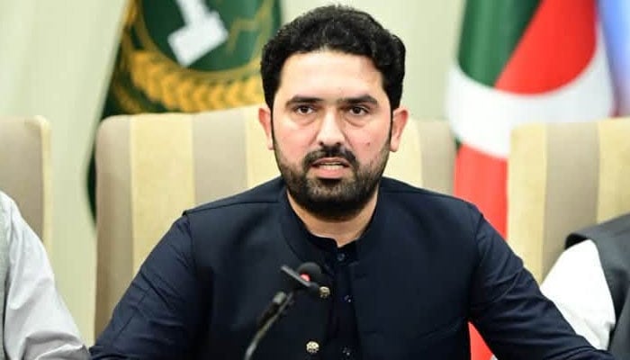 مجھے ہٹایا تو متبادل کا فیصلہ عمران کریں گے، سہیل آفریدی، وزیراعلیٰ KP کی اپنی  پارٹی پر رٹ ختم ہوچکی، وزیر اطلاعات