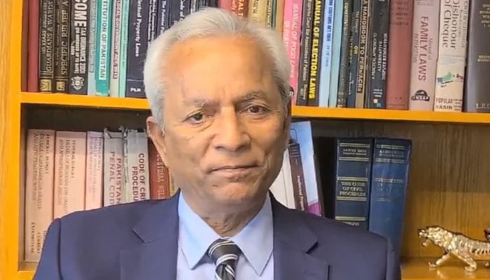 نوجوان مایوسی سے نکلیں، خواب دیکھیں گے تو تعبیر ملے گی، گورنر سندھ