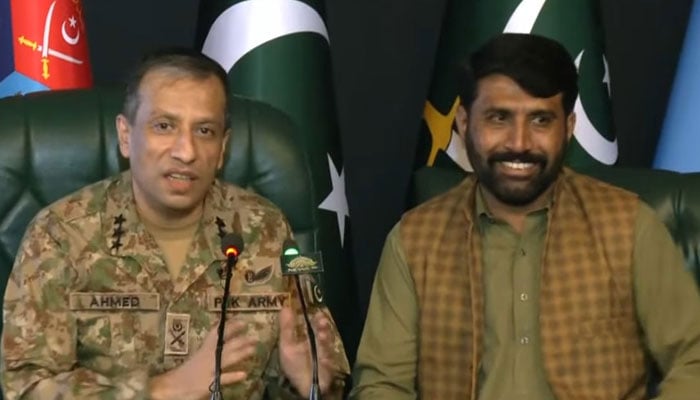 مقبوضہ کشمیر میں ایس ایس جی حوالدار کو مارنے کا بھارتی دعویٰ بے نقاب، پاک فوج آصف کو سامنے لے آئی