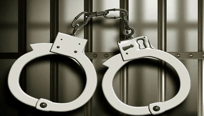 بن قاسم ٹاؤن میں جھاڑیوں سے لاش ملنے کے مقدمہ میں مقتولہ کا سابق شوہر گرفتار