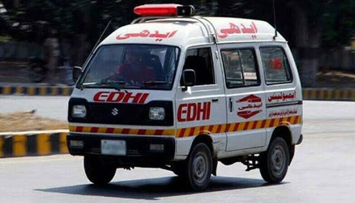 مختلف علاقوں میں ٹریفک حادثات، 4 افراد جاں بحق