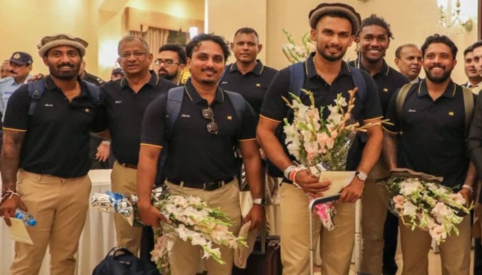 سری لنکن کرکٹ اسکواڈ کا پہلا گروپ پاکستان پہنچ گیا