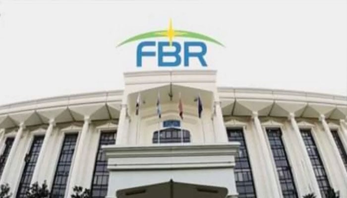 FBR؛ پاکستان کسٹم سروس کے گریڈ 17 سے 21 کے 14 افسران تبدیل
