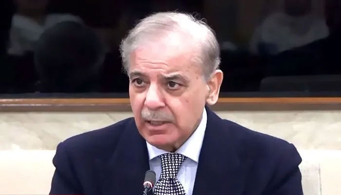لانگ مارچ معیشت تباہ کرنے کی سازش تھی، خیبرپختونخوا کے عوام 13 سال سے ترقی کیلئے ترس رہے تھے، ہمارے پاس کیا راستہ بچا تھا، وزیراعظم