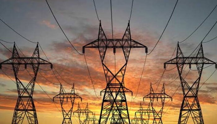 15 سال میں بجلی کی تقسیم کار کمپنیوں نے 83 کھرب روپے کا نقصان کیا