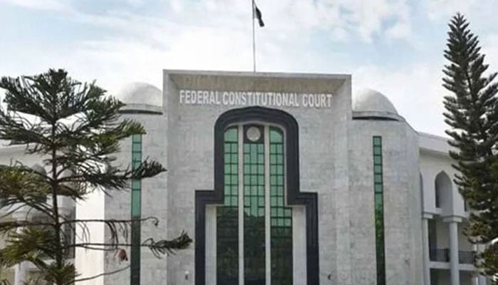 آئینی عدالت، پیپر لیک کیس میں کامیاب امیدواروں کا اسٹیٹس بحال