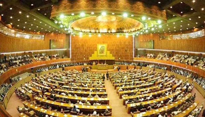 پارلیمنٹ کا مشترکہ اجلاس، کے پی میں گورنر راج اور ایمرجنسی کی توثیق، اپوزیشن کا احتجاج