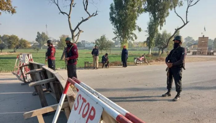 بنوں، علاقہ دروازے میں دہشتگردوں کے ٹھکانے پر ڈرون حملہ، 5 ہلاک، 7 زخمی