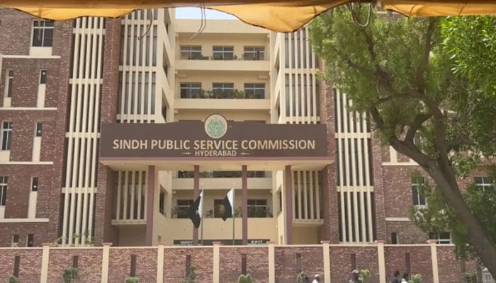 سندھ پبلک سروس کمیشن میں عمر کی حد اور مواقع بڑھانے کی منظوری