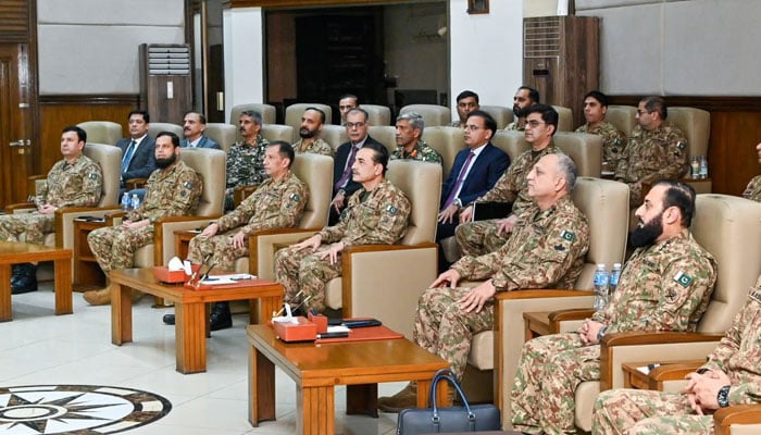 عوامی حمایت سے دہشت گردوں کو شکست دینگے، بھارتی سرپرستی میں وہ جہاں بھی ہونگے بھرپور ضرب لگائیں گے، فیلڈ مارشل