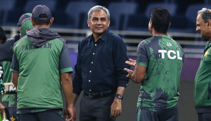 کل انگلینڈ سے مقابلہ، پاکستان کرکٹ ٹیم کی پریکٹس، چیئرمین محسن نقوی کی بھی ملاقات