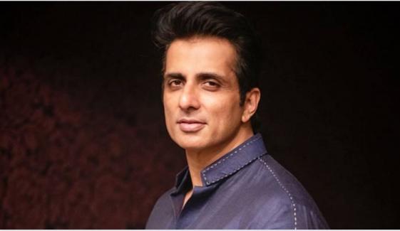 Sonu Sood gives a shoutout to sandal salesman in Srinagar to promote his business
