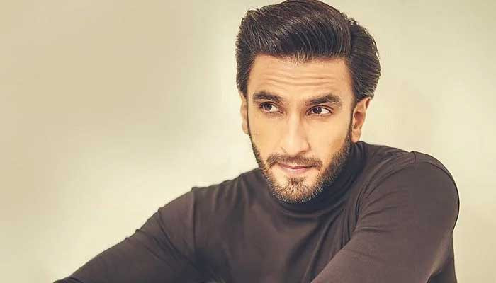 Ranveer Singh charms everyone with his suave look; suits up for a photoshoot,  see pics!