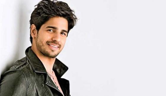 Sidharth Malhotra aims to make a difference with inspiring lessons for life 