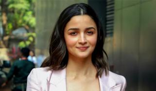 Alia Bhatt pleading not to be called a “global icon” goes viral: watch