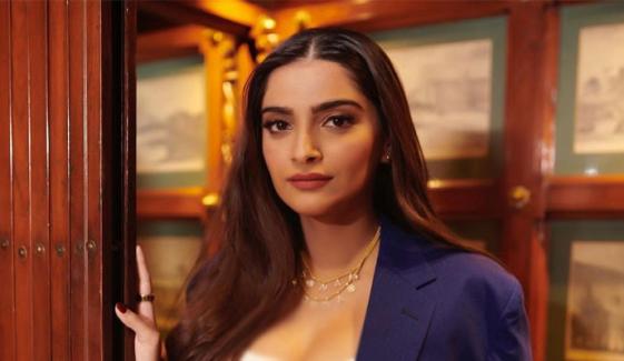 Sonam Kapoor talks about feeling 'traumatized' after gaining 32 kg weight 