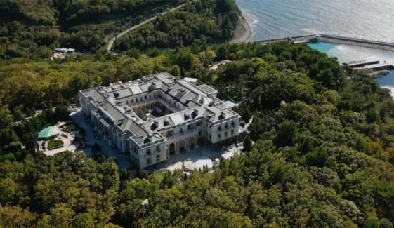 Russian President Putin’s black sea palace renovated to add home church: See 