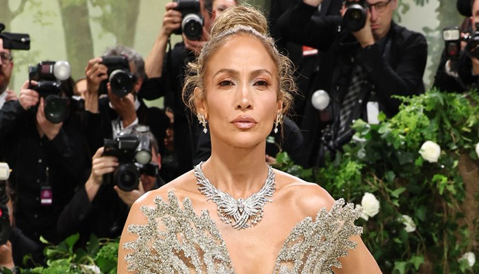 Jennifer Lopez loses  million deal due to decline in stardom and failed marriage – Daily Jang