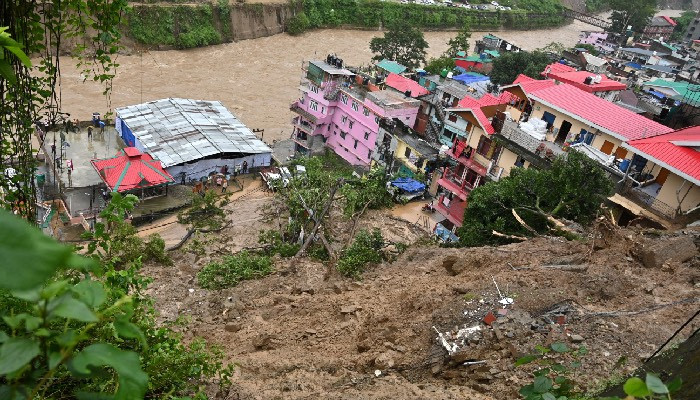 Heavy rains cause 'deadly' floods and landslides in India, 11 dead