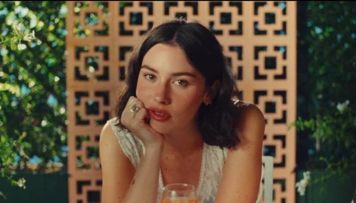 Gracie Abrams Drops Video For I Love You Im Sorry