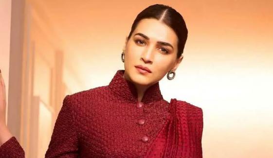 Kriti Sanon conquers hearts in maroon elegance 