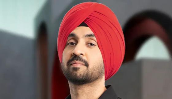 Diljit Dosanjh's concert takes romantic turn with dreamy proposal 