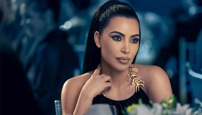 Kim Kardashian Exudes 'demonic Vibes' In Travis Barker’s ‘Santa Baby ...