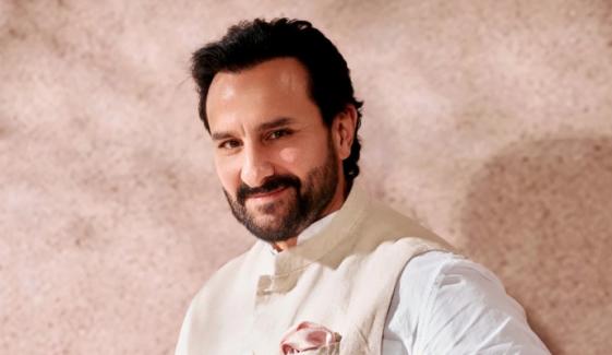 Saif Ali Khan finally returns home from hospital days after stabbing attack