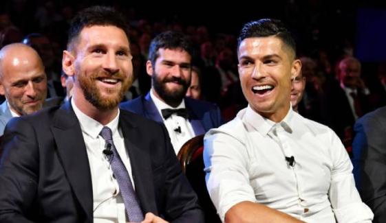 Moment when Lionel Messi surprised everyone by naming Ronaldo 'GOAT'