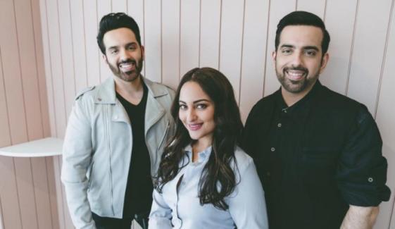 Sonakshi Sinha speaks about her brothers amid family conflict 