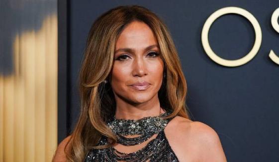 Jennifer Lopez glows in glamorous silk ensemble in new snaps: See