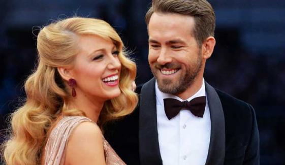 Ryan Reynolds, Blake Lively pack on PDA for first time since legal woes
